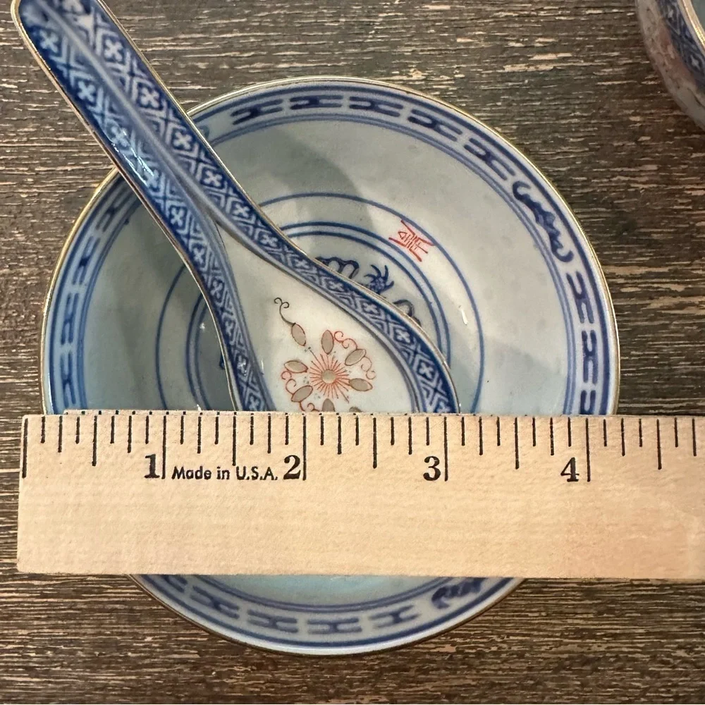 4pc Set Vintage Chinese Porcelain Painted Blue Wht Red Rice Grain Bowls w/ Spoon